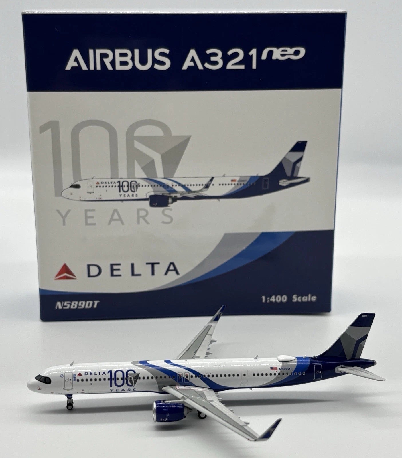 Phoenix Delta Air Lines 100th Airbus A321neo N589DT 1/400 Aircraft Scale Model
