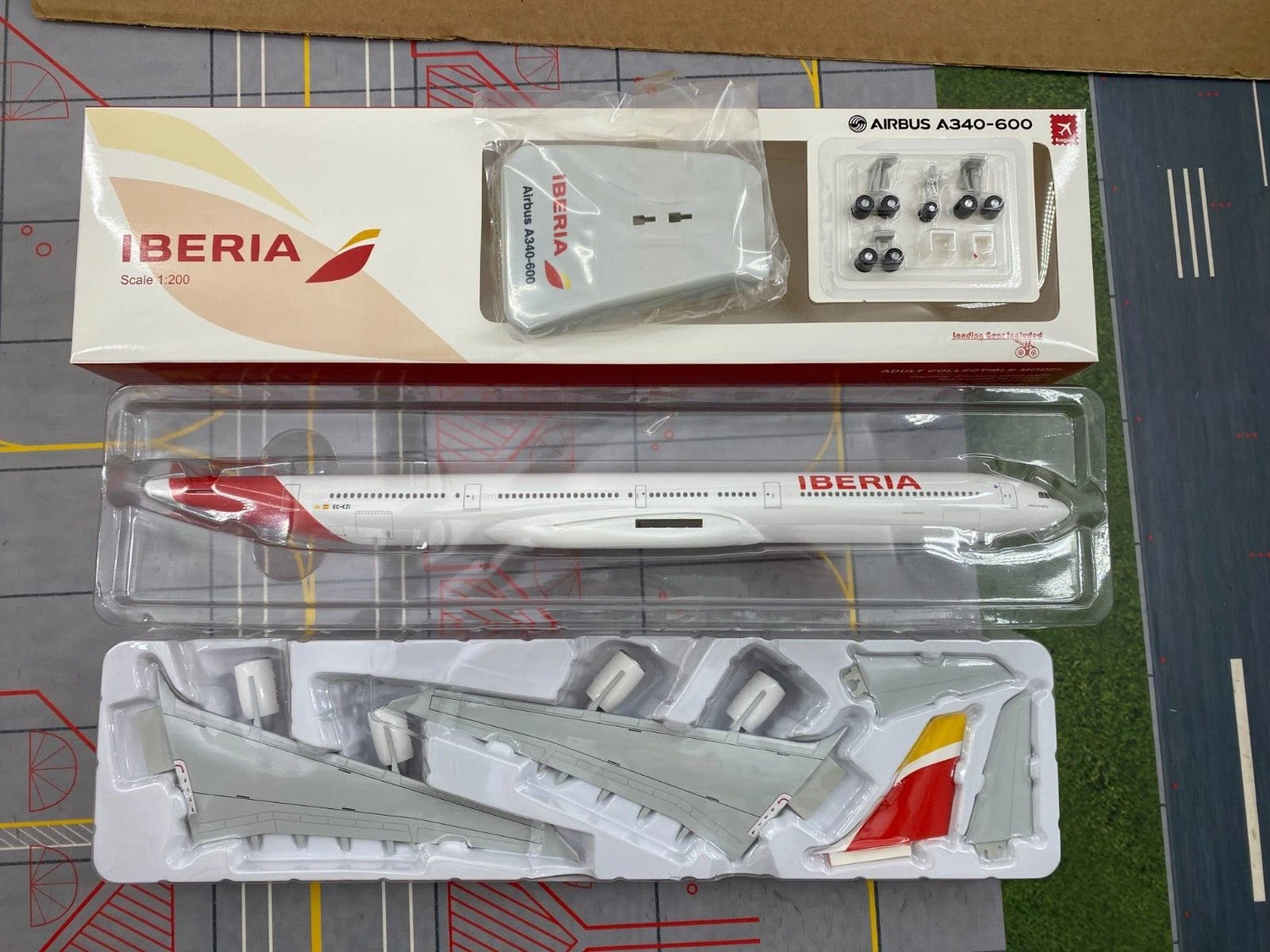 Hogan Iberia Airbus A340-600 1/200 Scale