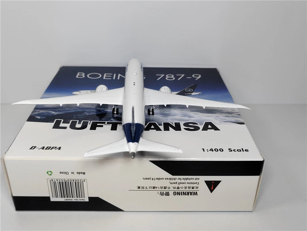 Phoenix Lufthansa Boeing 787-9 D-ABPA 1/400 Aircraft Scale Model