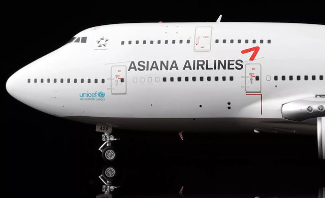 SQ Wings Asiana Airlines "Last Asiana Airlines Boeing 747-400" Boeing B747-400 HL7428 1/200 Scale