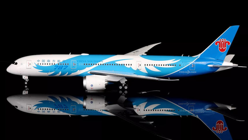 SQ Wings China Southern Boeing B787-9 B-1242 1/200 Aircraft Scale Model