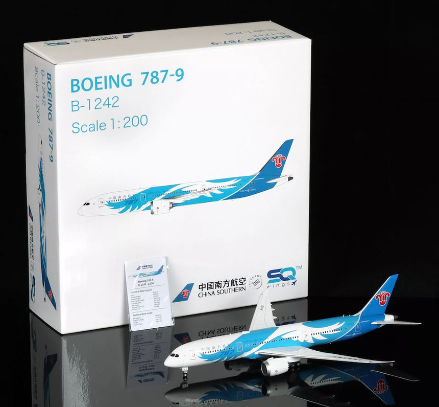 SQ Wings China Southern Boeing B787-9 B-1242 1/200 Aircraft Scale Model