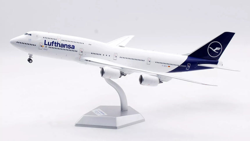 SQ Wings Lufthansa Boeing B747-8 D-ABYA 1/200 Aircraft Scale Model