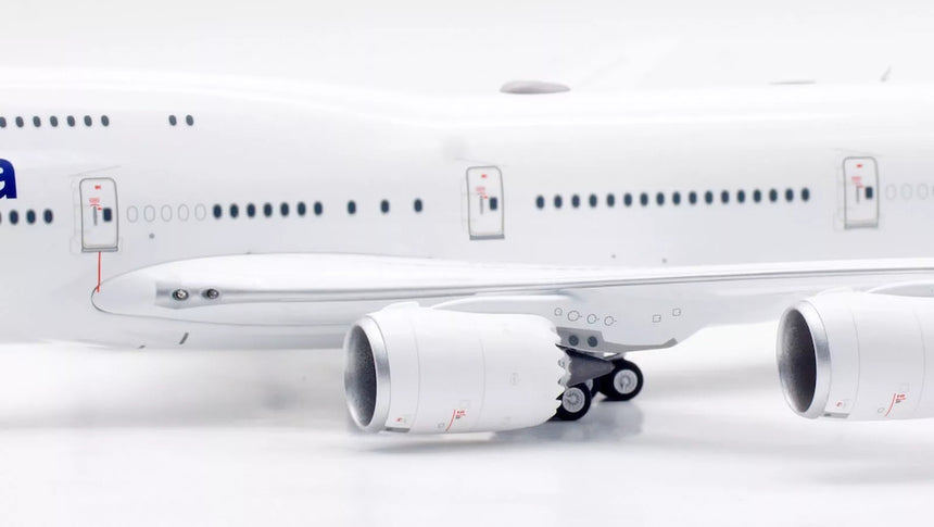 SQ Wings Lufthansa Boeing B747-8 D-ABYA 1/200 Aircraft Scale Model