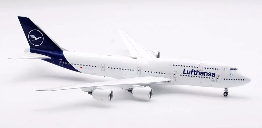 SQ Wings Lufthansa Boeing B747-8 D-ABYA 1/200 Aircraft Scale Model