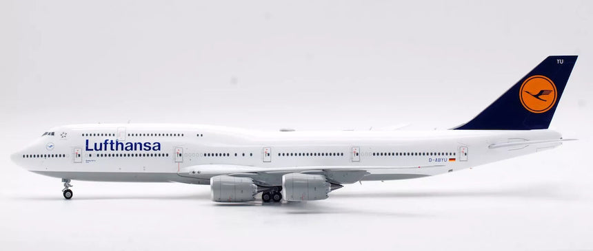 SQ Wings Lufthansa Boeing B747-8 D-ABYU 1/200 Aircraft Scale Model