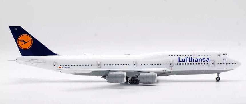 SQ Wings Lufthansa Boeing B747-8 D-ABYU 1/200 Aircraft Scale Model