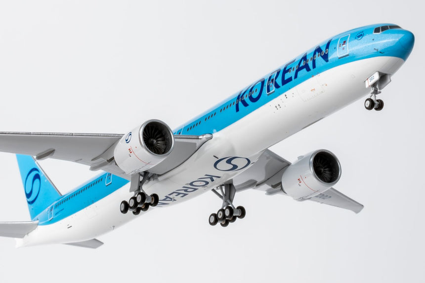 NG Models Korean Air (2025's livery) Boeing 777-300ER HL7202 1/400 Aircraft Scale Model
