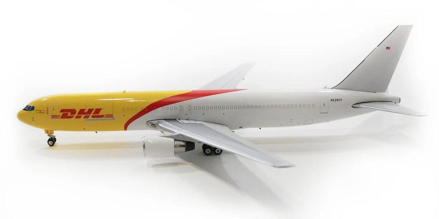Phoenix DHL Boeing 767-300ER N220CY 1/400 Aircraft Scale Model