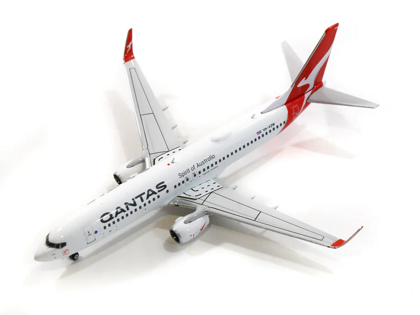 Phoenix Qantas Boeing 737-800 VH-VZW 1/400 Aircraft Scale Model