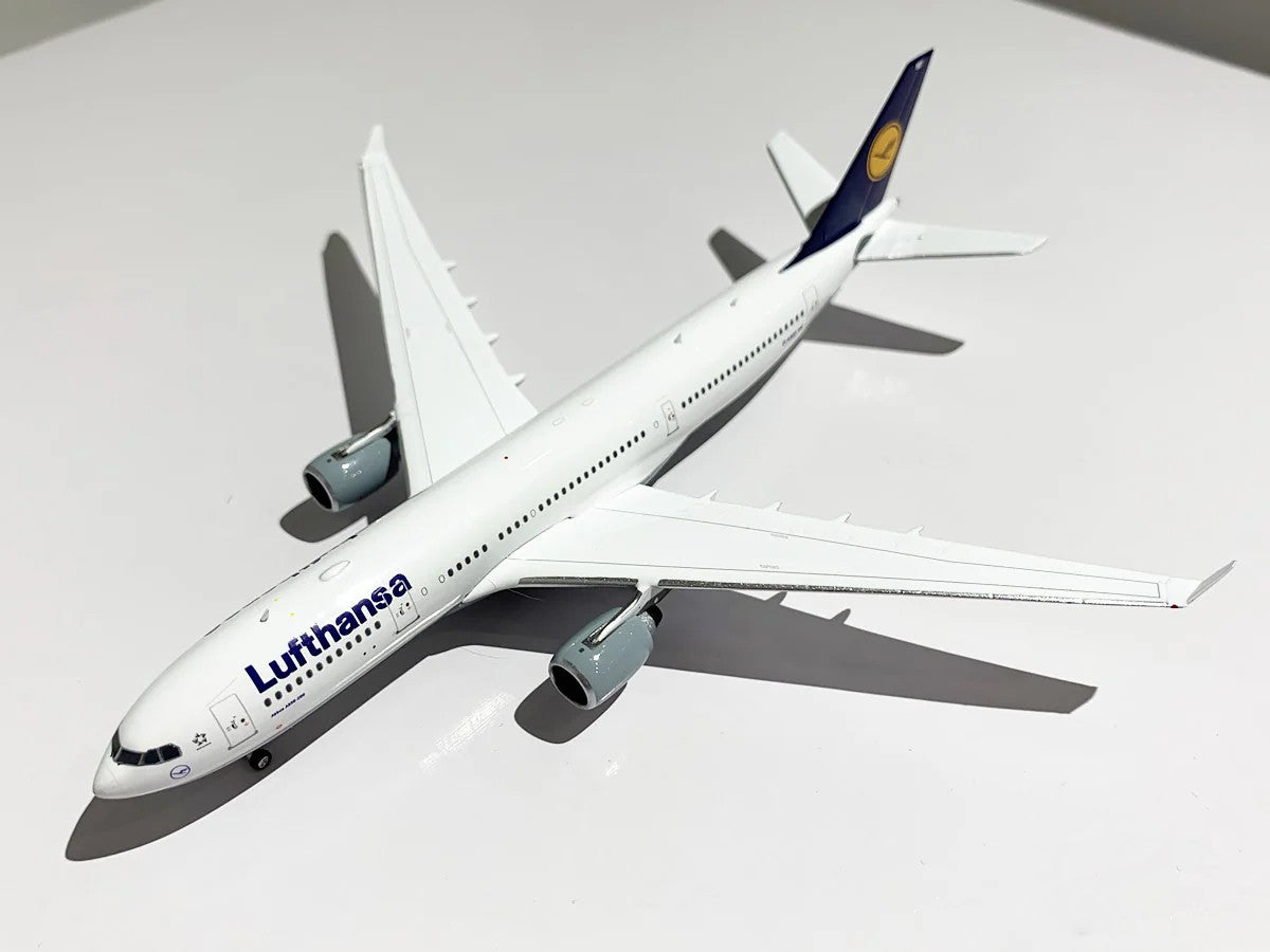 Phoenix Lufthansa Airbus A330-200 D-AIMD 1/400 Aircraft Scale Model