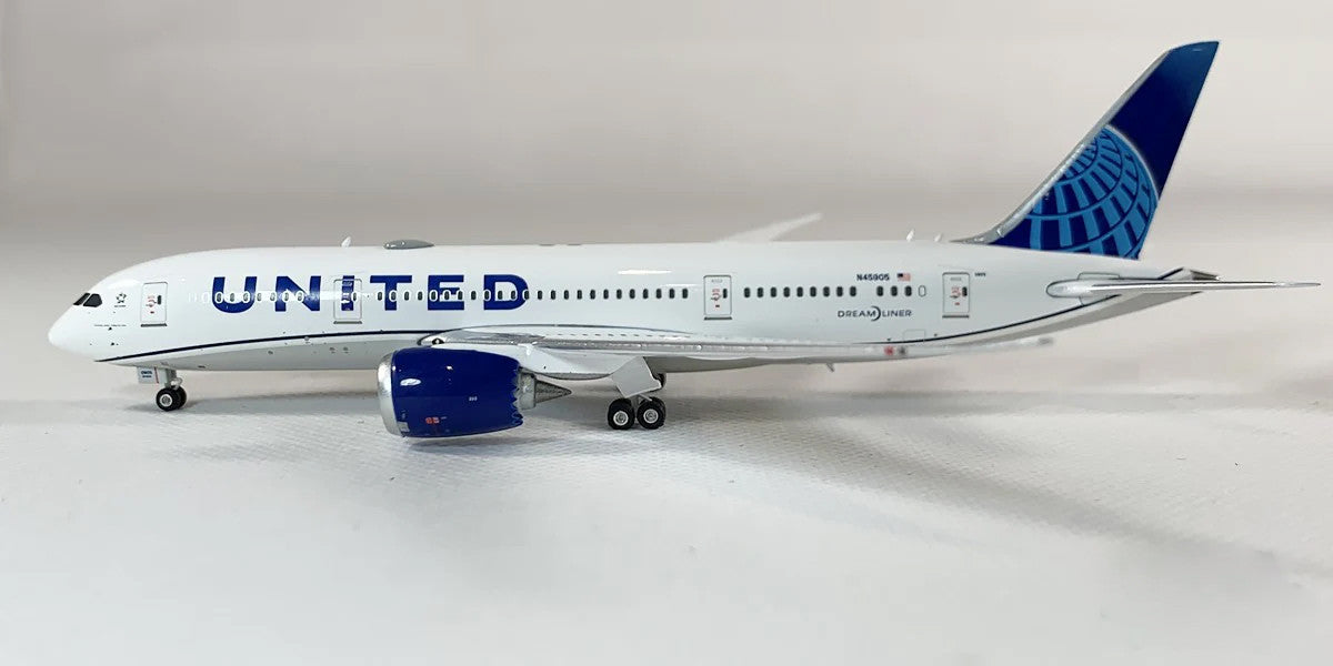 Phoenix United Airlines Boeing B787-8 N45905 1/400 Scale