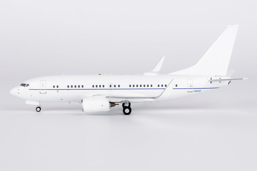 NG Models USA - Air Force (White Fuselage) C-40B (Boeing 737-700 BBJ) 02-0042 1/200 Scale