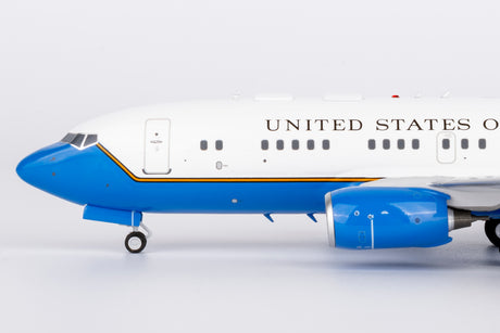 NG Models USA - Air Force C-40B (Boeing 737-700 BBJ) 01-0015 1/200 Scale