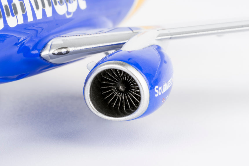 NG Models Southwest Airlines ("Heart" livery with scimitar winglets) Boeing 737-700/w N922WN 1/200 Scale
