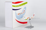 NG Models China Eastern Airlines Yunnan Peacock (orange) Boeing 737-700/w B-5807 1/200 Scale