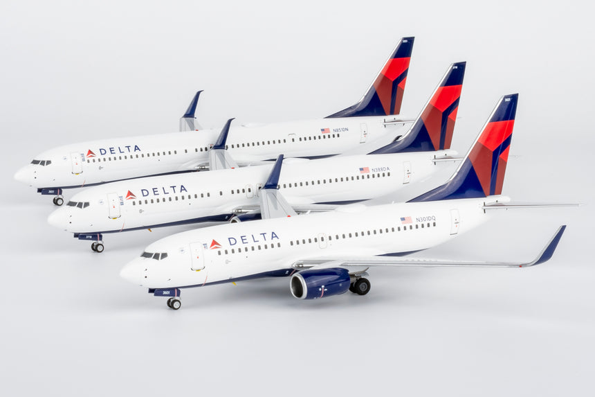 NG Models Delta Air Lines (with scimitar winglets) Boeing 737-900ER/w N851DN 1/200 Scale