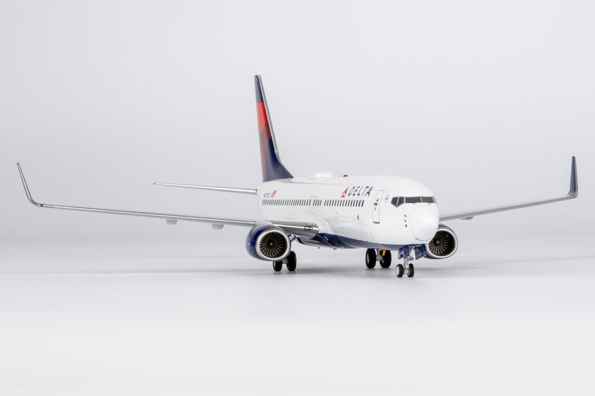 NG Models Delta Air Lines Boeing 737-800/w N3757D 1/200 Scale