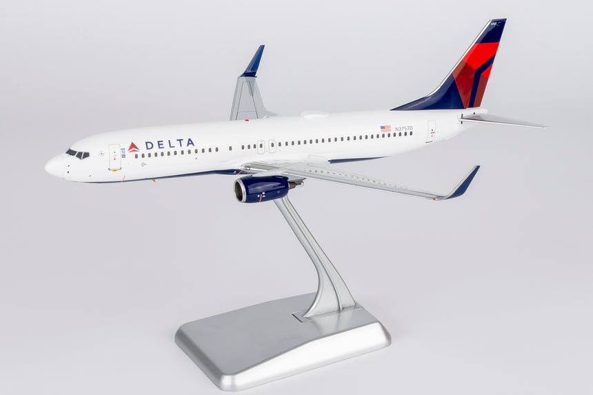 NG Models Delta Air Lines Boeing 737-800/w N3757D 1/200 Scale