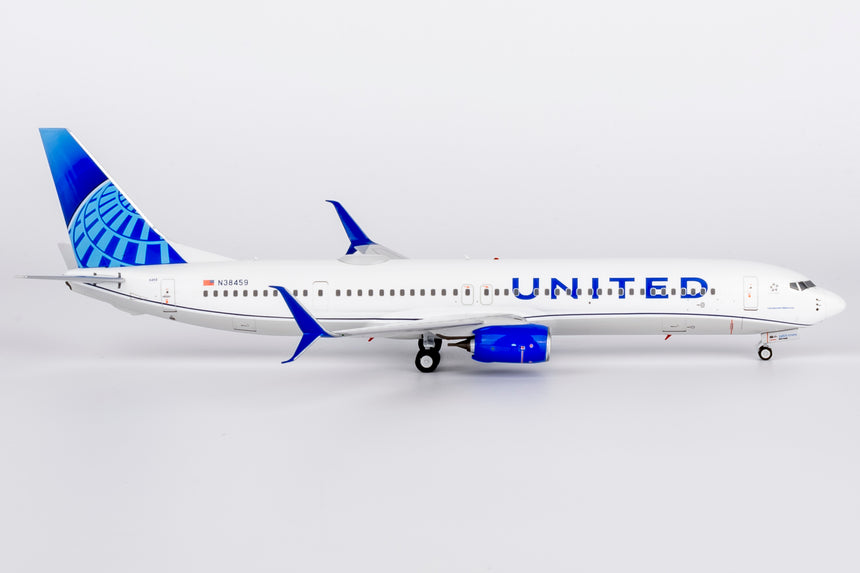 NG Models United Airlines Blue Evolution c/s Boeing 737-900ER/w N38459 1/200 Scale