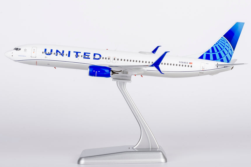 NG Models United Airlines Blue Evolution c/s Boeing 737-900ER/w N38459 1/200 Scale