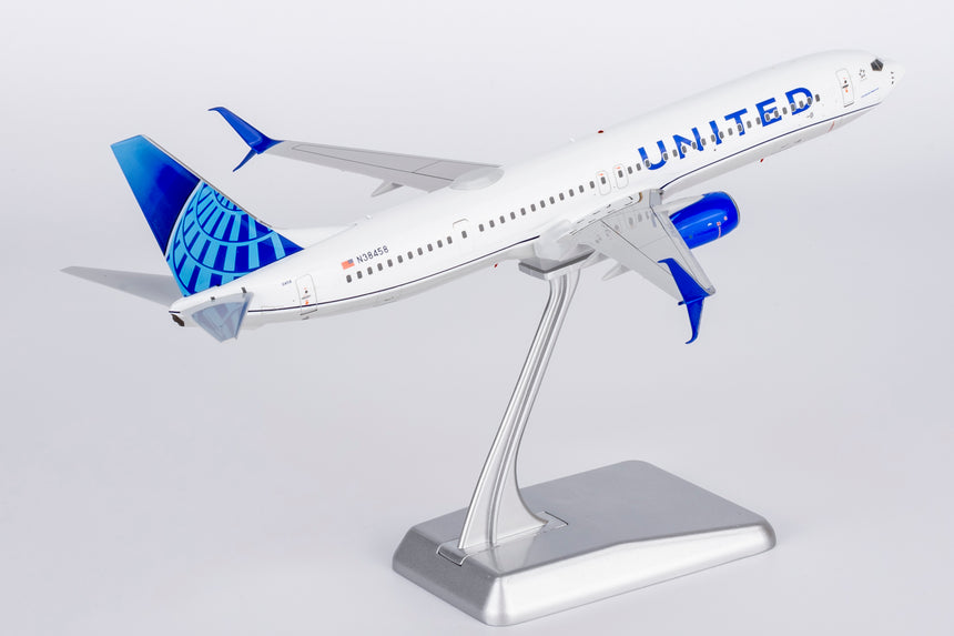 NG Models United Airlines Blue Evolution c/s Boeing 737-900ER/w N38458 1/200 Scale