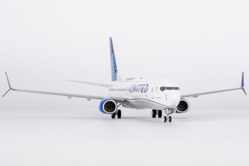 NG Models United Airlines Blue Evolution c/s Boeing 737-900ER/w N38458 1/200 Scale