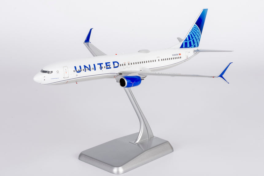 NG Models United Airlines Blue Evolution c/s Boeing 737-900ER/w N38458 1/200 Scale
