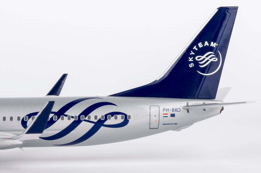 NG Models KLM Royal Dutch Airlines (Skyteam c/s; with Blue Nose) Boeing 737-900ER/w PH-BXO 1/200 Scale
