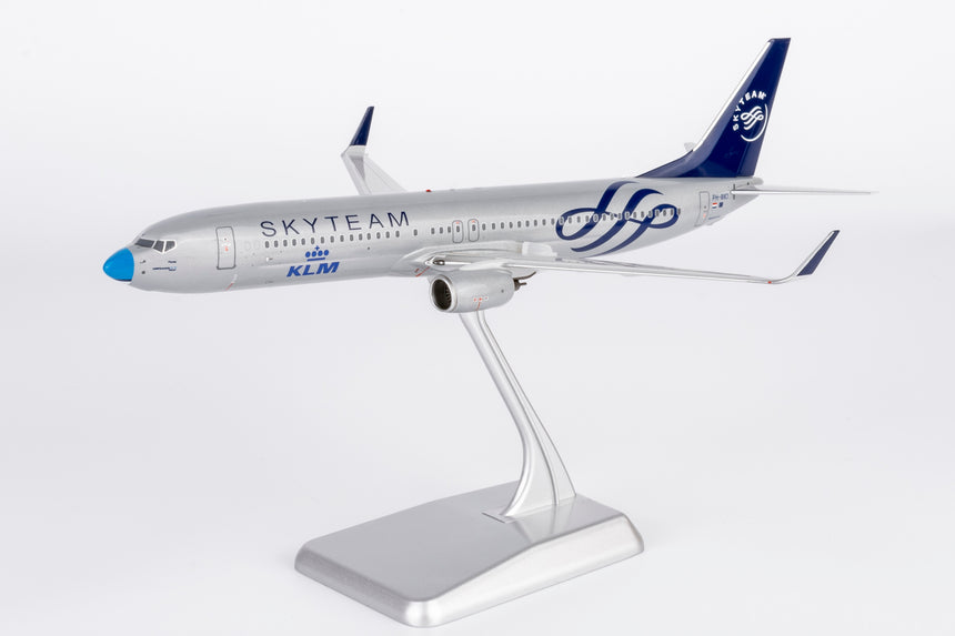 NG Models KLM Royal Dutch Airlines (Skyteam c/s; with Blue Nose) Boeing 737-900ER/w PH-BXO 1/200 Scale