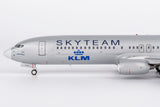 NG Models KLM Royal Dutch Airlines (Skyteam c/s) Boeing 737-900ER/w PH-BXO 1/200 Scale