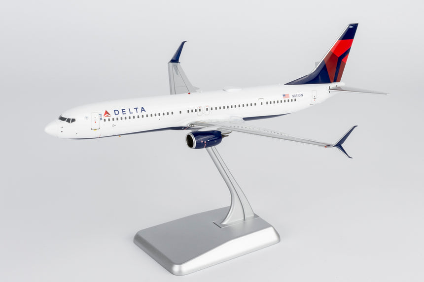 NG Models Delta Air Lines (with scimitar winglets) Boeing 737-900ER/w N851DN 1/200 Scale