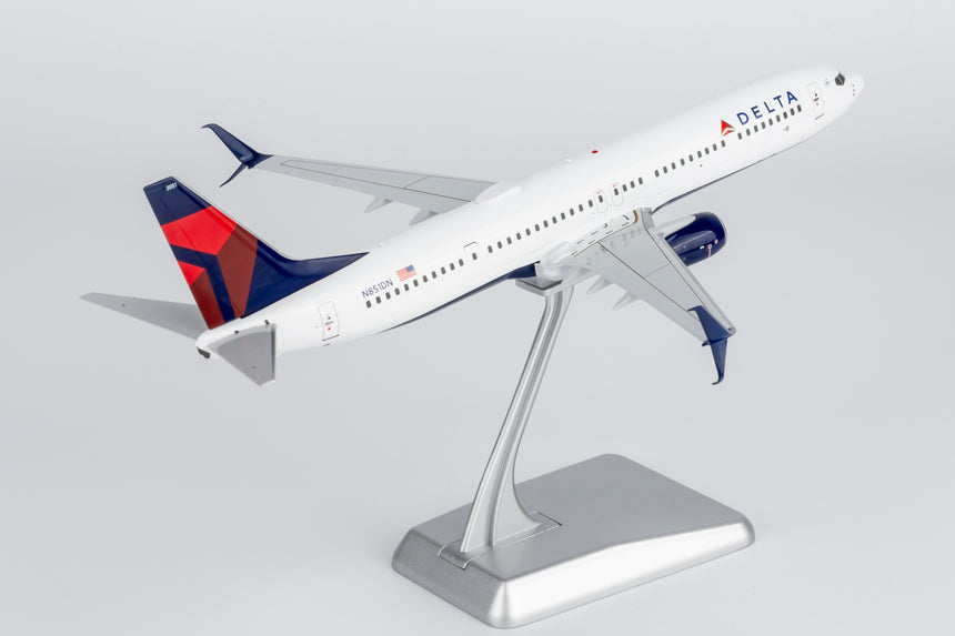 NG Models Delta Air Lines (with scimitar winglets) Boeing 737-900ER/w N851DN 1/200 Scale