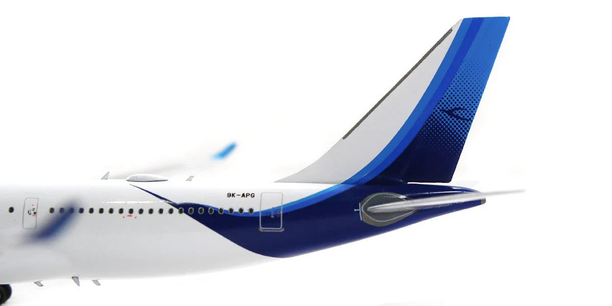 Phoenix Kuwait Airways Airbus A330-800Neo 9K-APG 1/400 Aircraft Scale Model