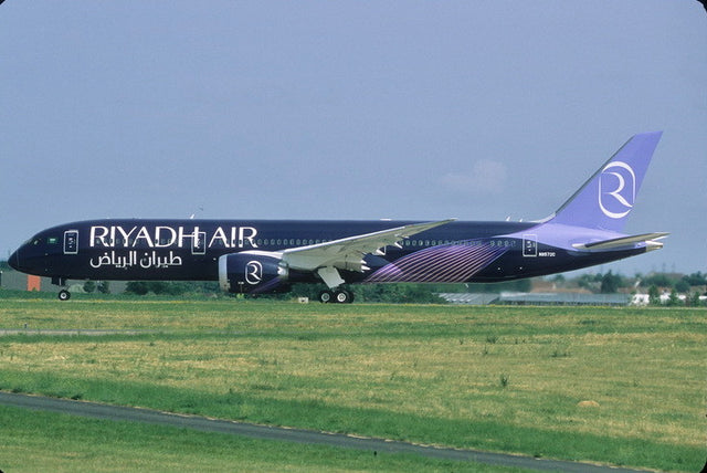 Phoenix Riyadh Air Boeing 787-9 N8572C 1/400 Aircraft Scale Model