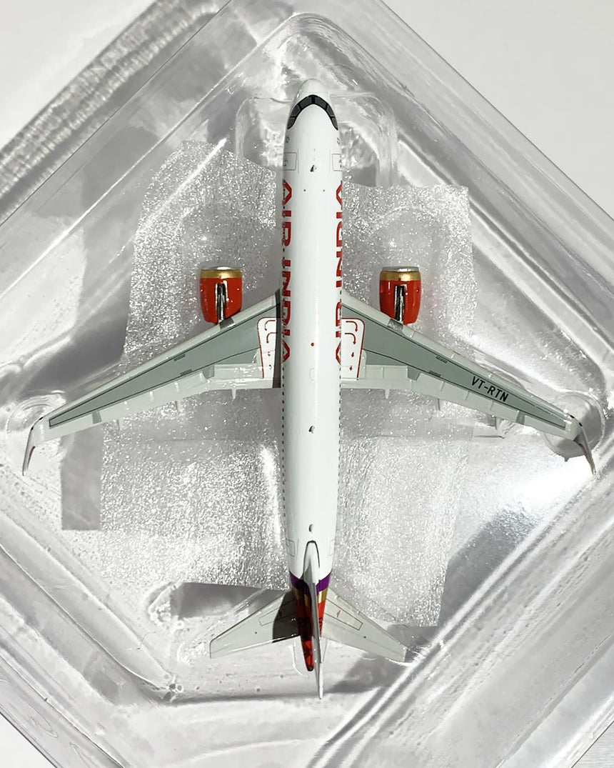 Phoenix Air India Airbus A320Neo VT-RTN 1/400
