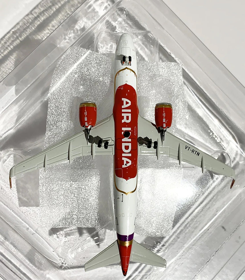 Phoenix Air India Airbus A320Neo VT-RTN 1/400