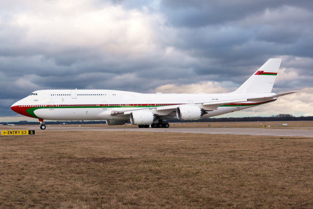 Phoenix Oman Royal Flight B747-8 A4O-HMS 1/400 Aircraft Scale Model