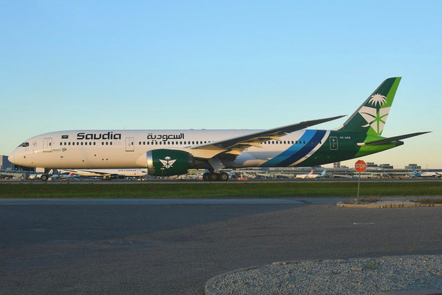 Phoenix Saudi Arabian Airlines Boeing B787-9 HZ-ARB 1/400 Aircraft Scale Model