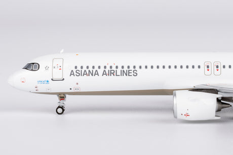 NG Models Asiana Airlines (Revised Livery after Merger with KE) Airbus A321neo HL8586 1/400 Scale