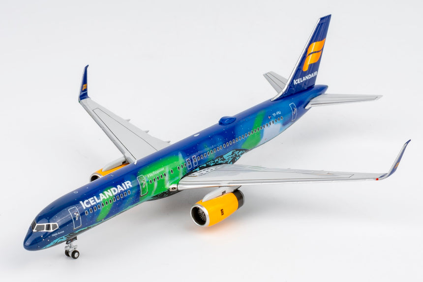 NG Models Icelandair Boeing B757-200/w A321 TF-FIU Aurora (Northern Lights); (Ultimate) 1/400 Aircraft Scale Model