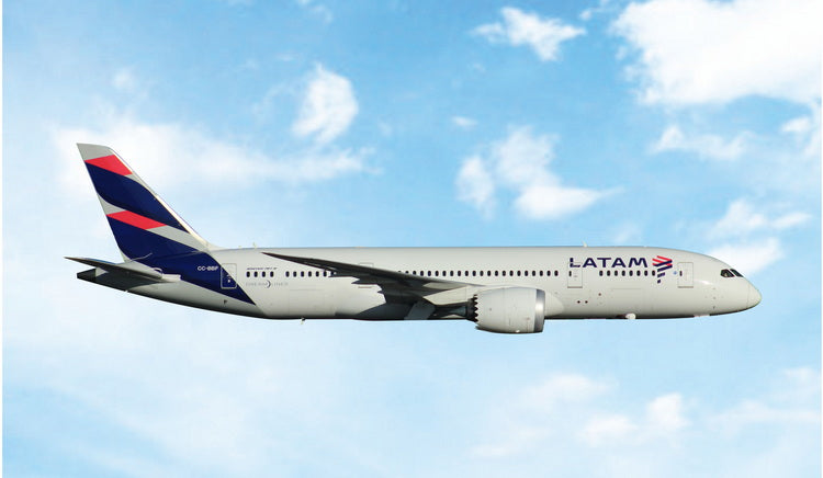Phoenix LATAM Boeing B787-8 CC-BBF 1/400 Aircraft Scale Model