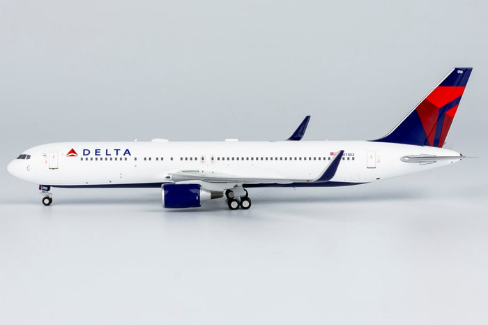 Delta – Aircraft Model Store