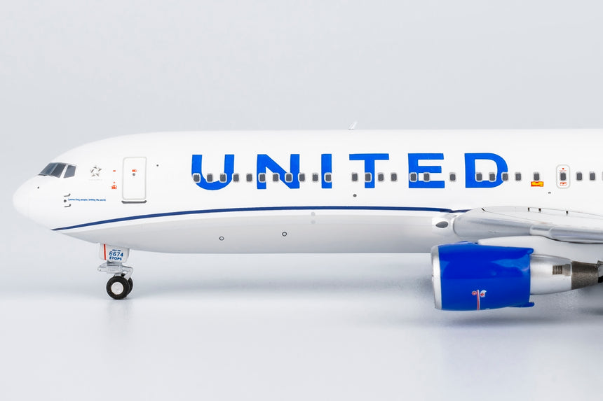NG Models United Airlines Boeing B767-300ER/w N674UA Blue Evolution c/s 1/400 Aircraft Scale Model