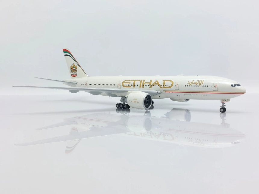 JC Wings Etihad Airways Boeing 777-200LR (A6-LRB) 1/200 Aircraft Scale Model
