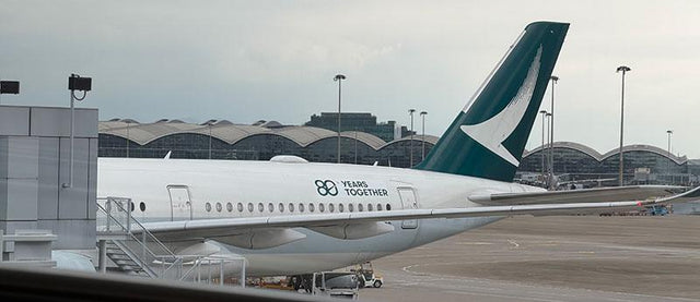 Aviation400 Cathay Pacific Airbus A350-941 B-LRP 80th (detachable gear) 1/400 Aircraft Scale Model