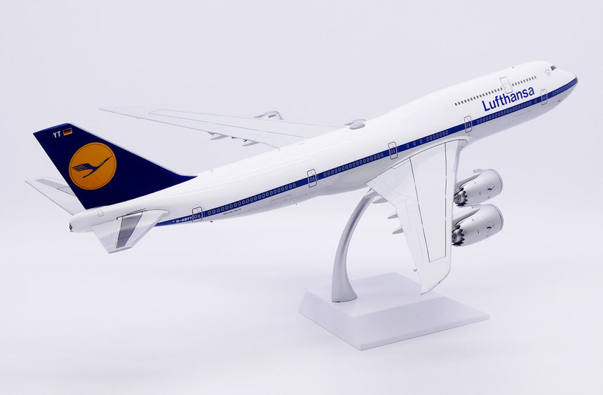 JC Wings Lufthansa Boeing 747-8i Retro D-ABYT 1/200 Aircraft Scale Model