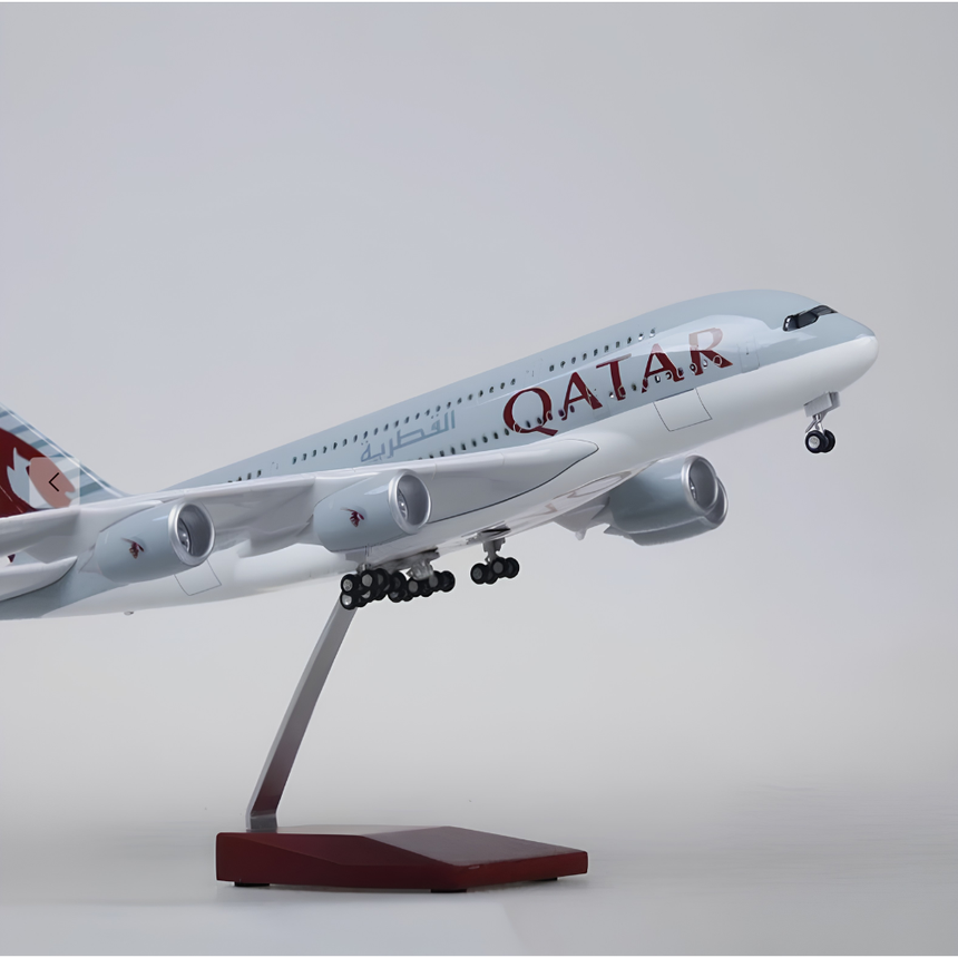 Qatar Airways Airbus A380-800 36.5cm Aircraft Model