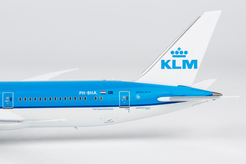 NG Models KLM Royal Dutch Airlines Boeing B787-9 Dreamliner PH-BHA revised colors; named "Carnation / Anjer" 1/400 Aircraft Scale Model