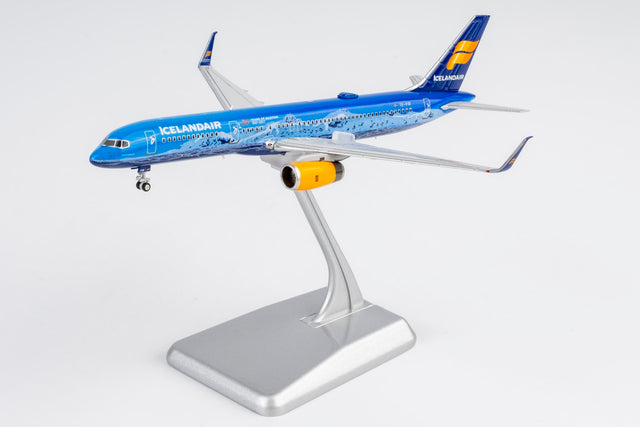 NG Models Icelandair Boeing 757-200/w Winglets TF-FIR Vatnajokull; (Ultimate) 1/400 Aircraft Scale Model